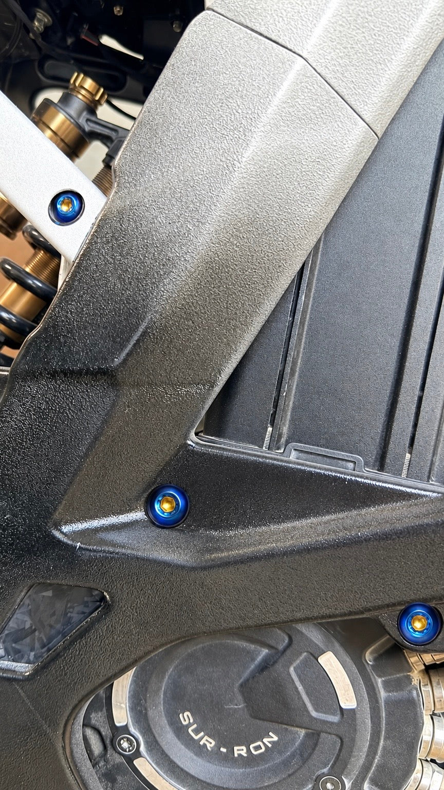 LBX Battery Area Bolt Kit
